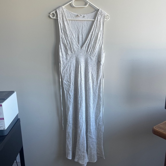 Wilfred Orchestra Dress Floral Size Medium - Picture 3 of 6